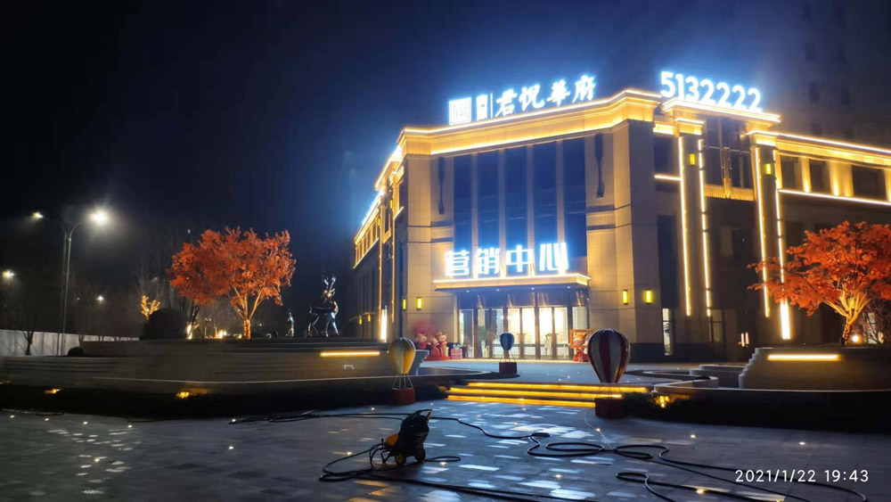 ���̰���